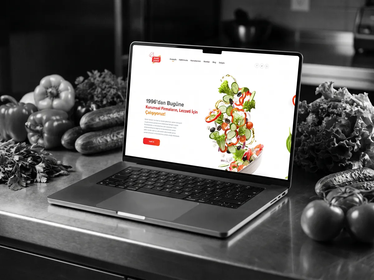 Demir Yemek web sitesi, cihaz üzerinde ana sayfa görünümü